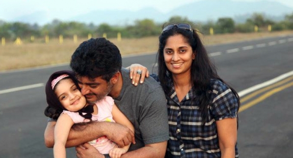 ajith-rare-family-photo