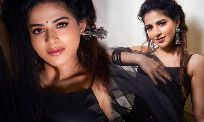Iswarya-Menon-latest-stills-1