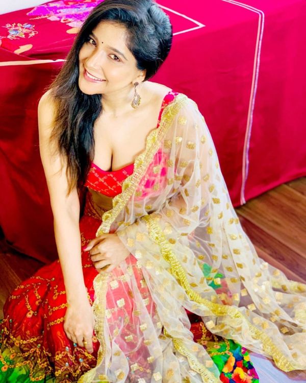 sakshi