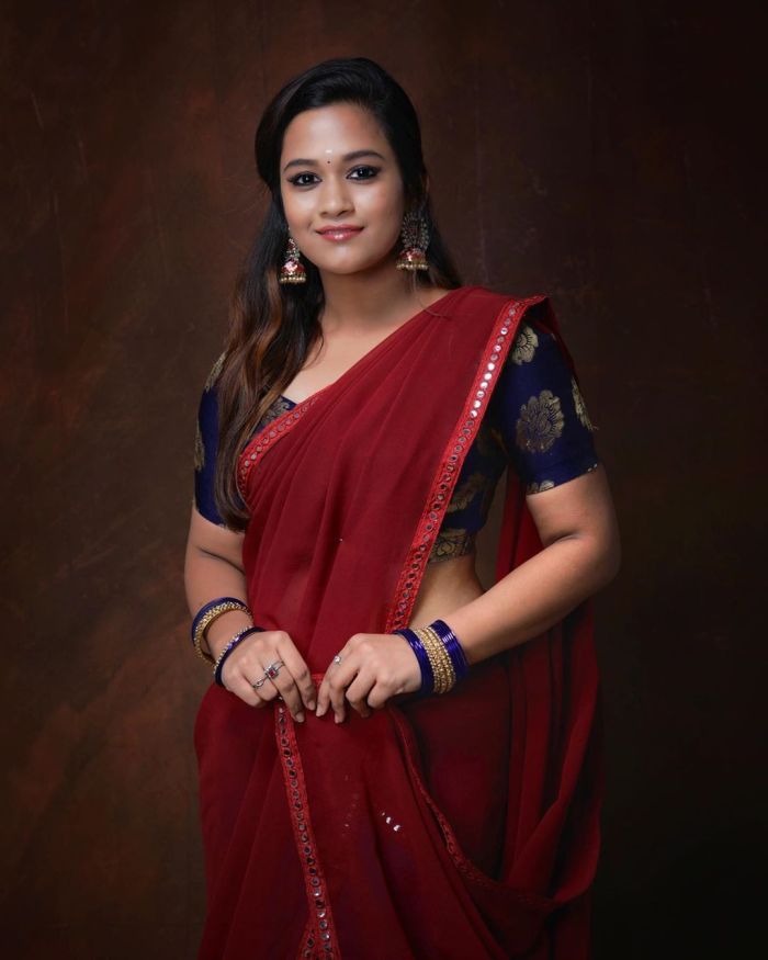 kaaviya-arivumani