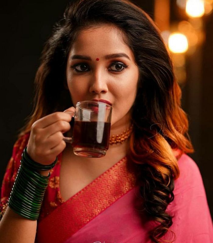 anikha nayan