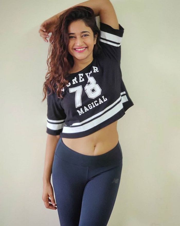 poonam-bajwa-2