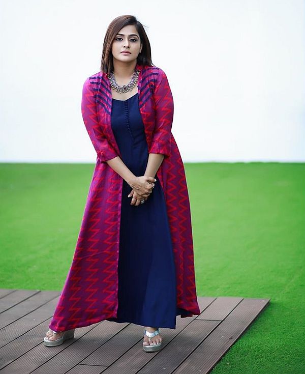 ramya nambeesan-tamil360newz