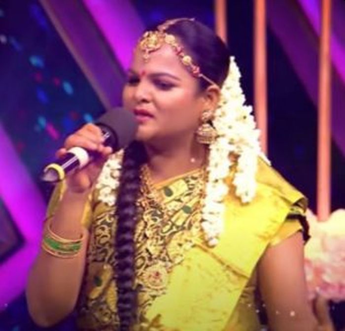 super singer murugan wife 2