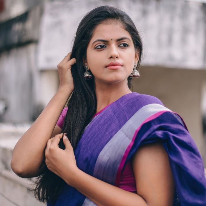 chandhini4