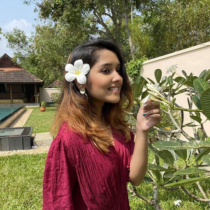 Photo by Anikha surendran on November (2)