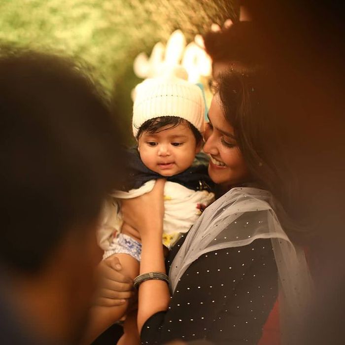 Photo shared by Anikha surendran on (2)