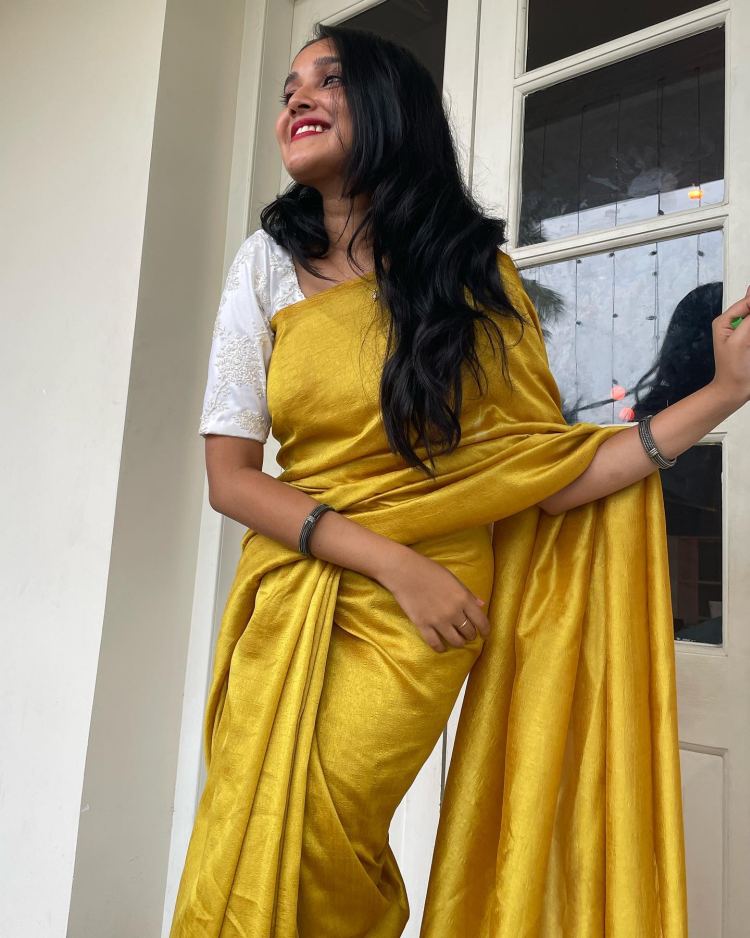 anikha surendar