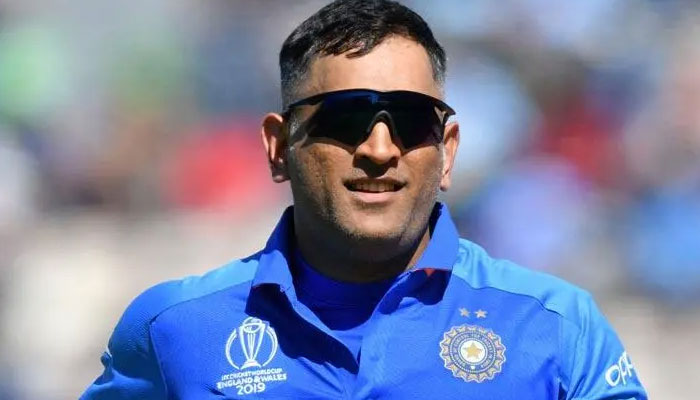 dhoni