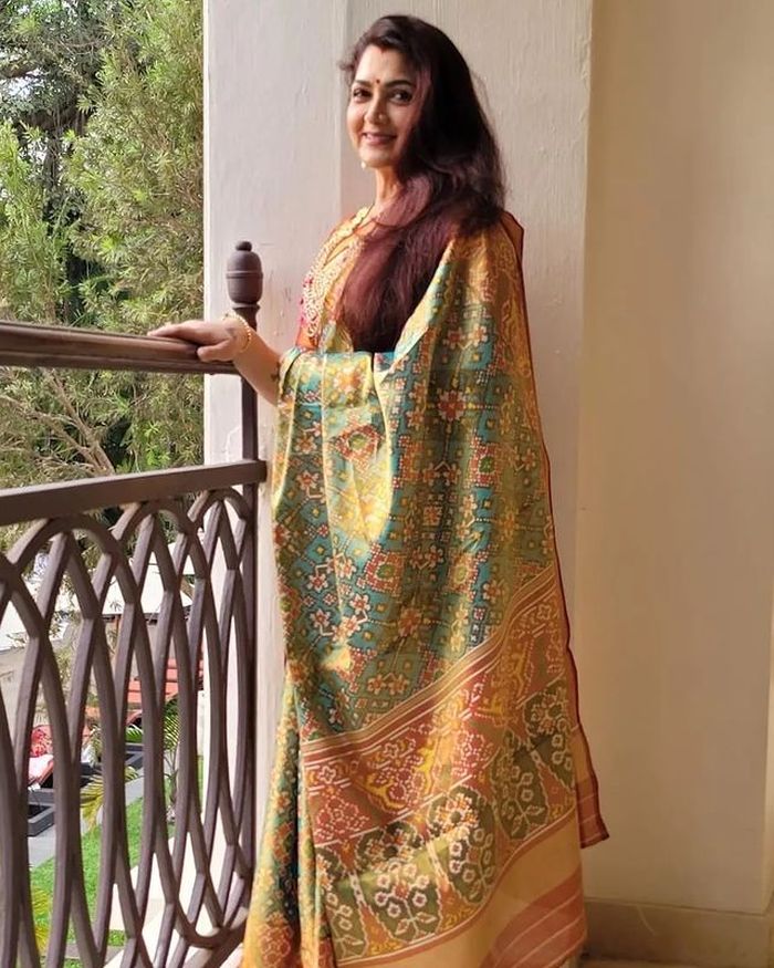 kushboo 3