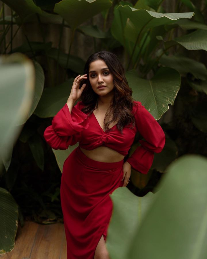 anika surendar