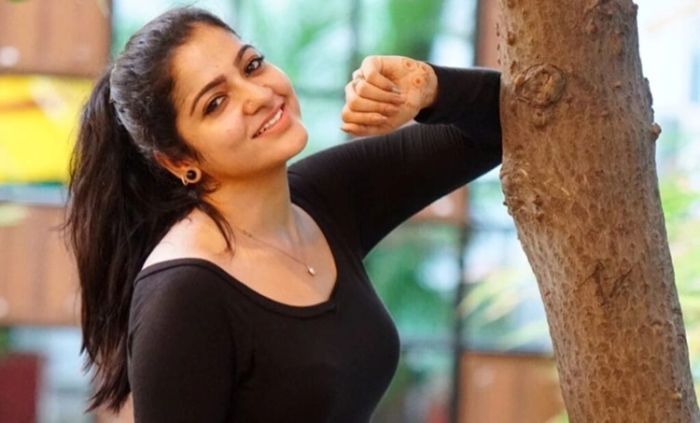 vj chithra