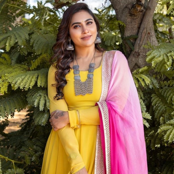 nandhini 1