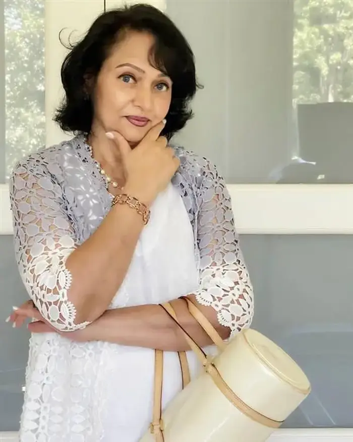 actress madhavi